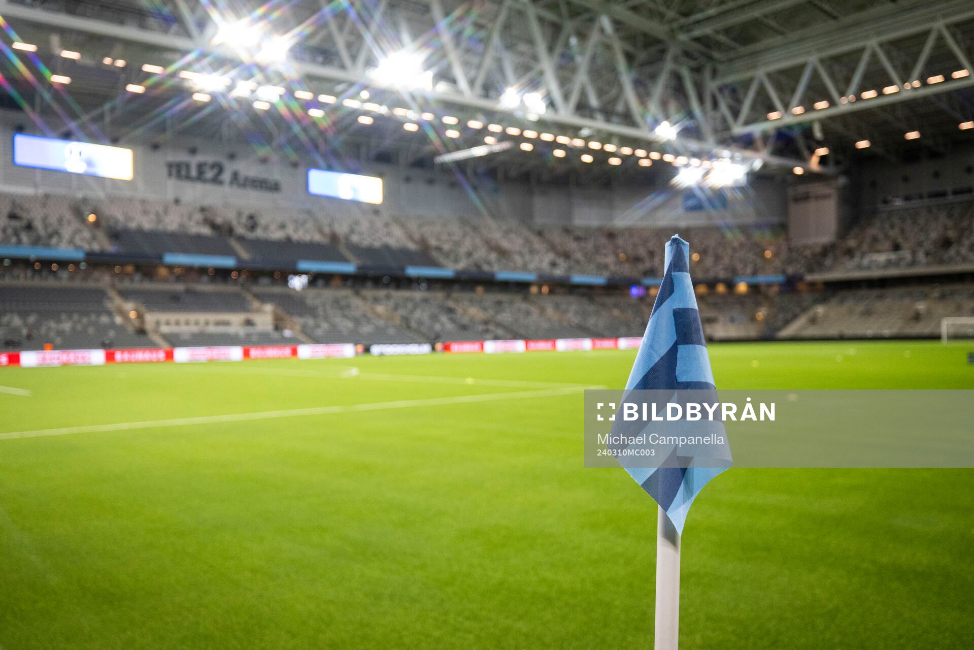 En hörnflagga med Djurgårdens färger