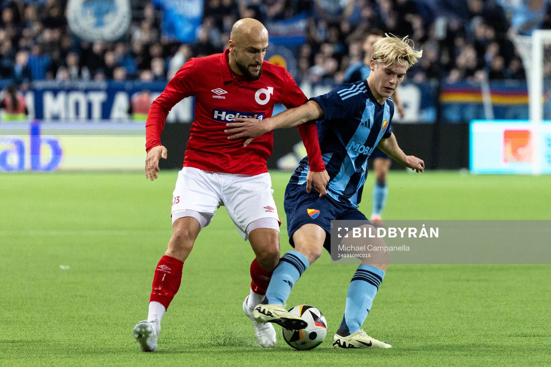Degerfors Pashang Abdulla och Djurgårdens Lucas Bergvall