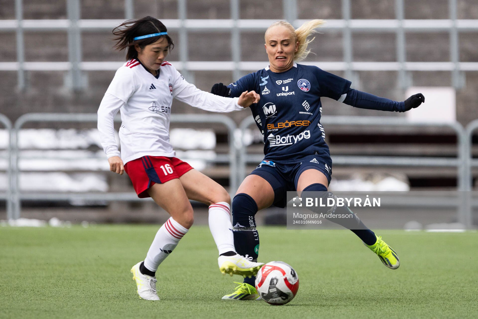 FC Rosengårds Mai Kadowaki och Linköpings Alva Selerud