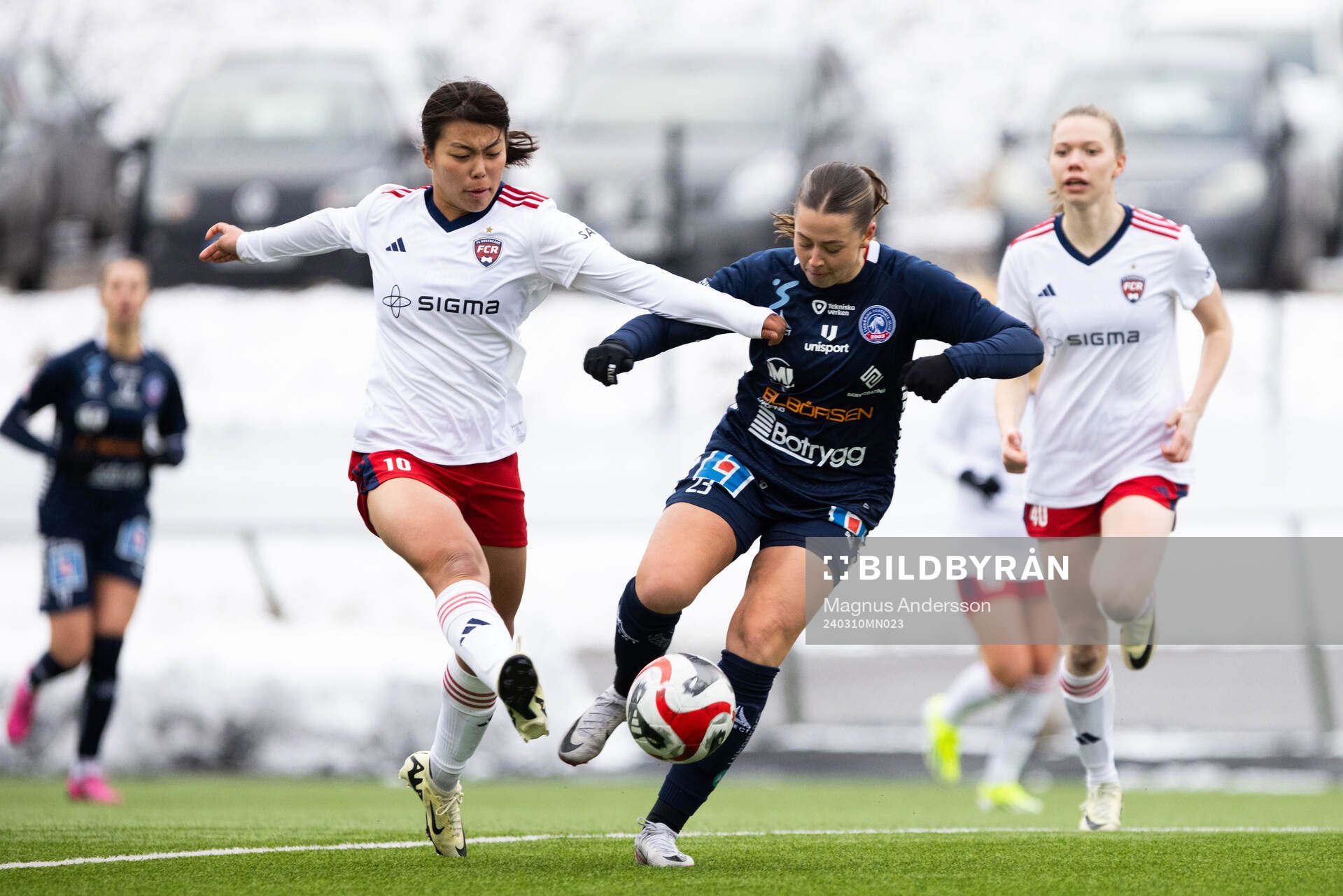 FC Rosengårds Momoko Tanikawa och Linköpings Cornelia