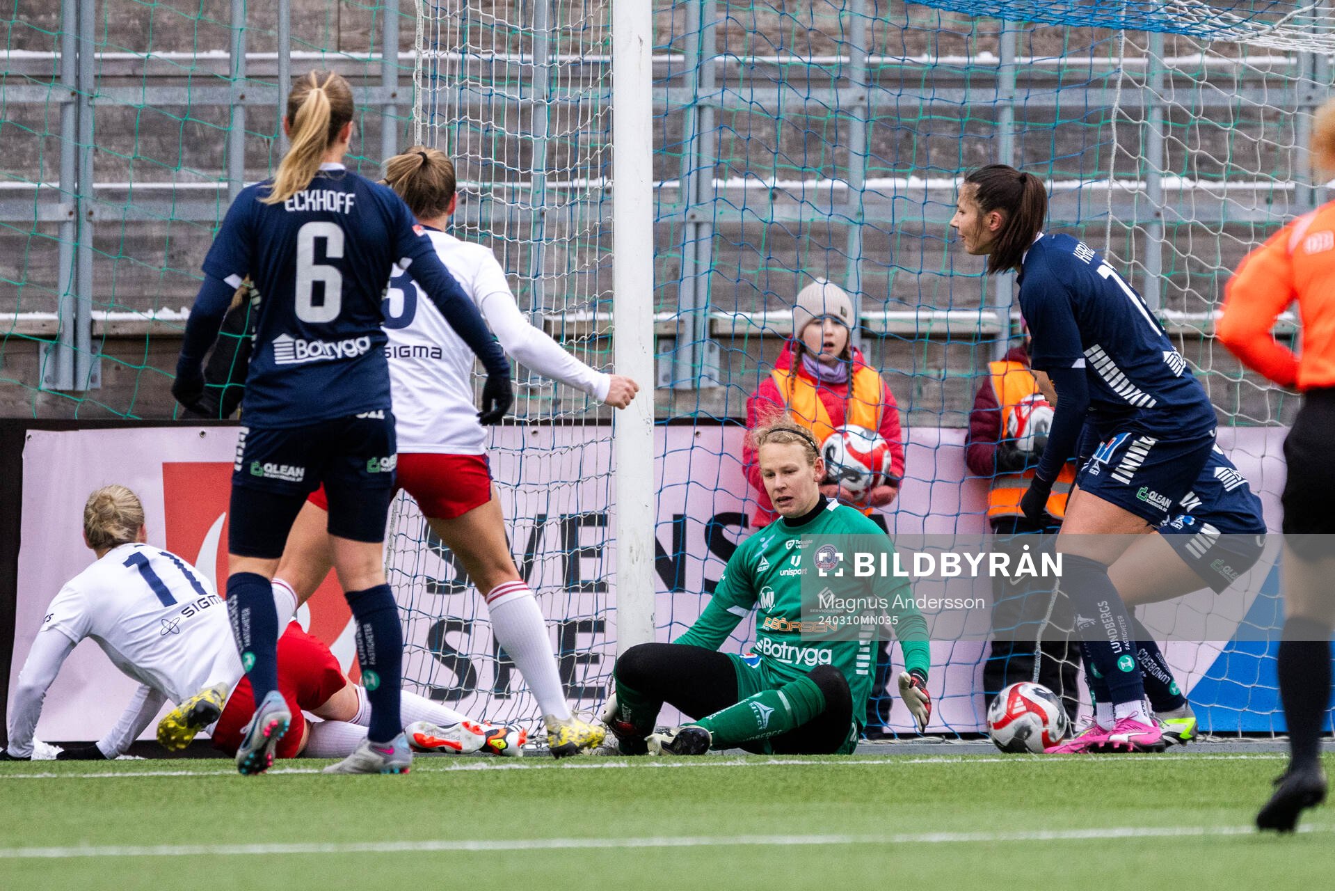 FC Rosengårds Emma Jansson gör 4-4