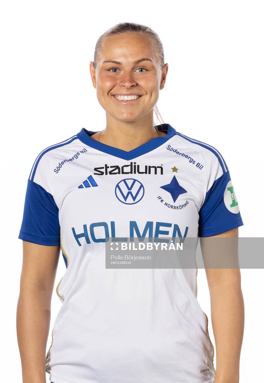 Norrköpings Molly Wiklander poserar för ett porträtt den 11 mars 2024 i Norrköping.