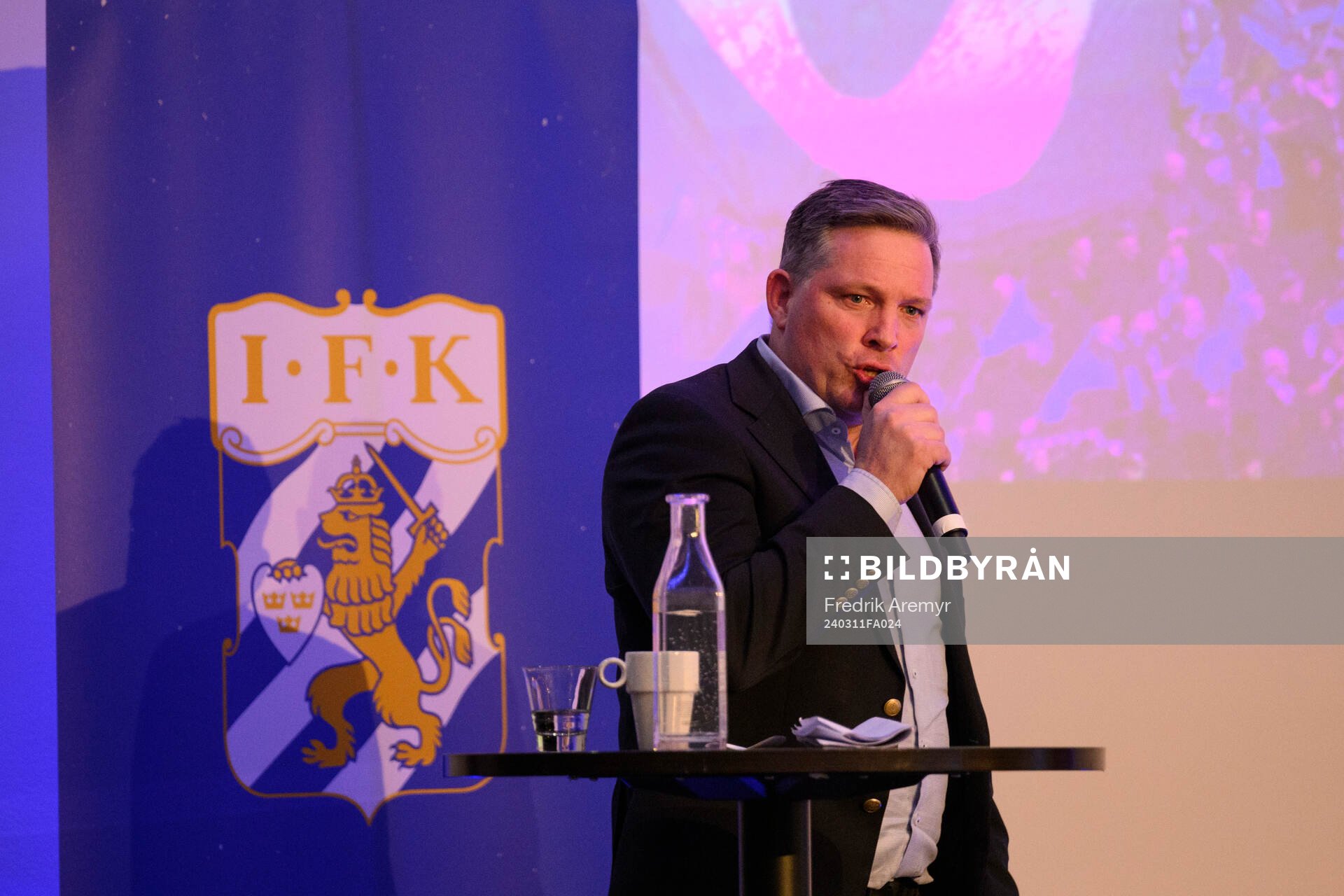 Valberedningens ordförande Fredrik Abrahamsson