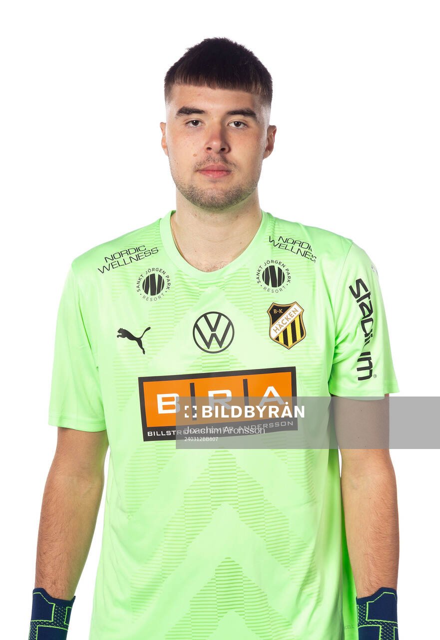 Häckens Sebastian Banozic poserar för ett porträtt den 12 mars 2024 i Göteborg.