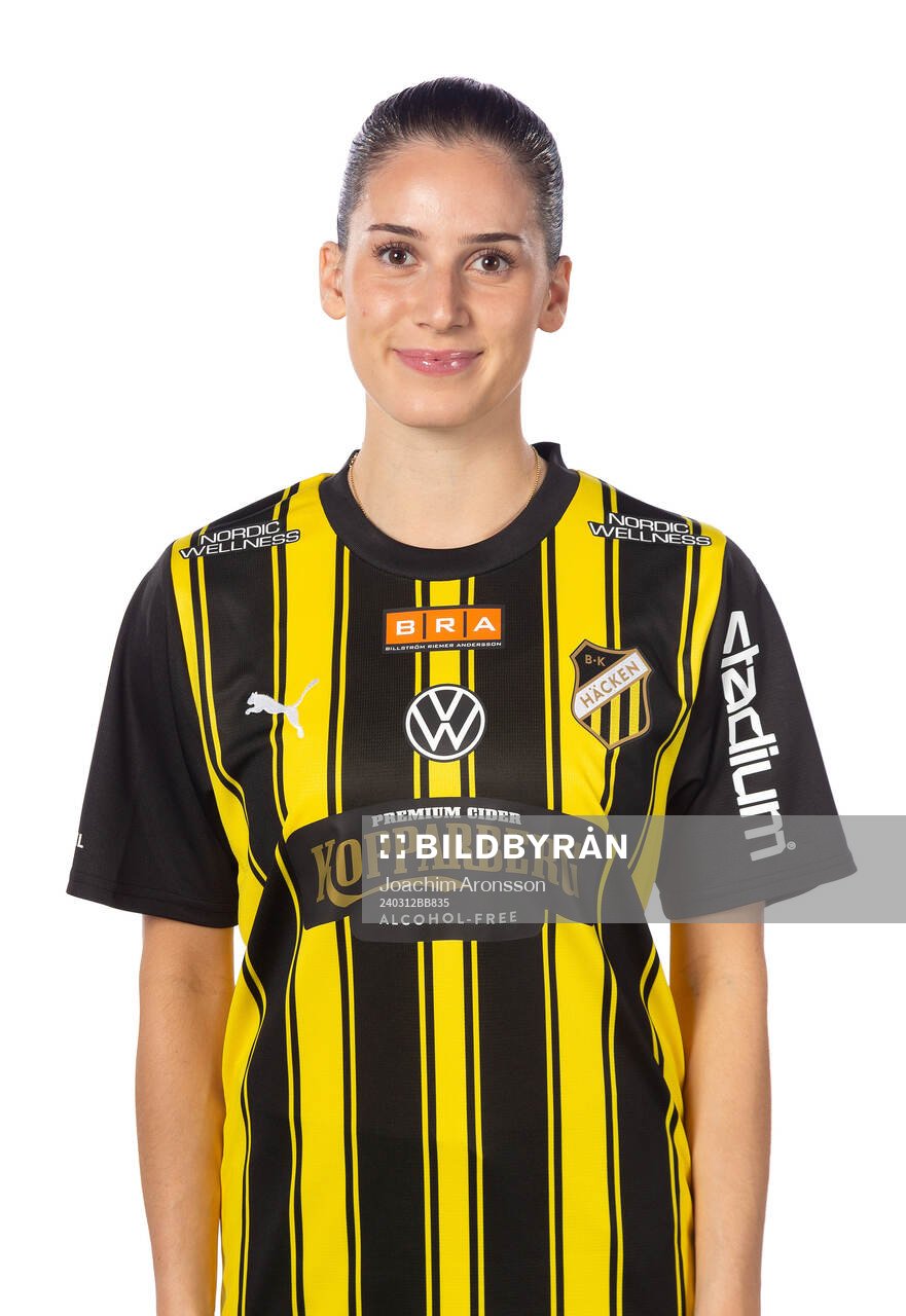 Häckens Clarissa Larisey poserar för ett porträtt den 12 mars 2024 i Göteborg.