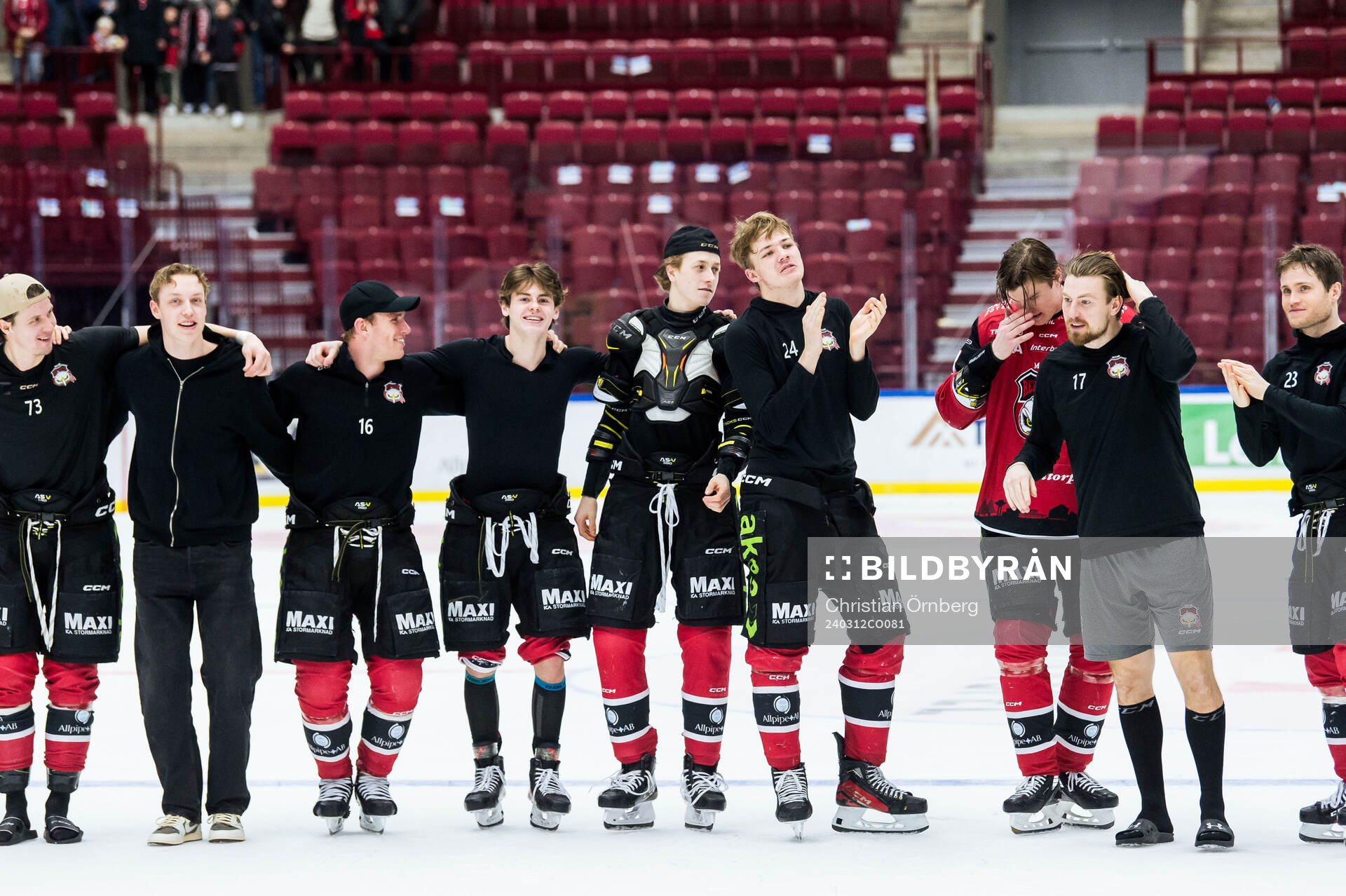 Malmö Redhawks spelare tackar publiken