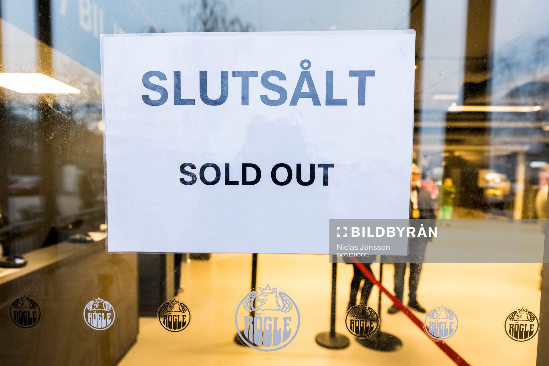 Bild på en skylt med texten ”Slutsålt”