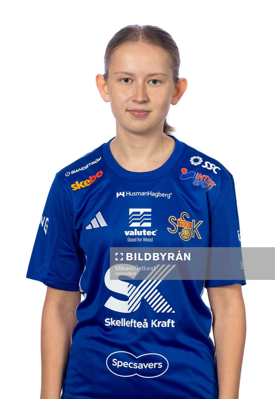 Sunnanås Thelma Gustavsson poserar för ett porträtt den 14 mars 2024 i Skellefteå.
