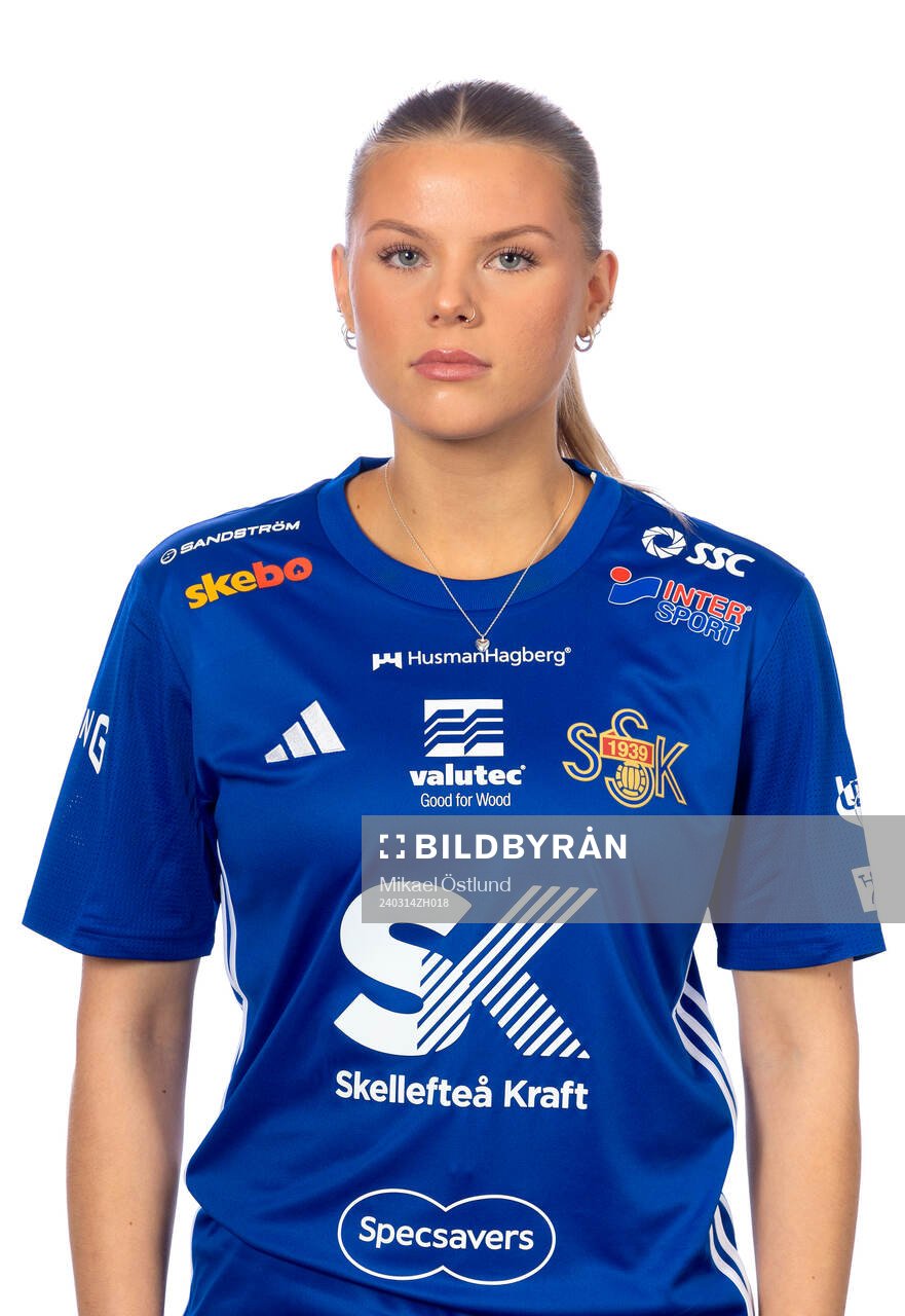 Sunnanås Klara Andersson poserar för ett porträtt den 14 mars 2024 i Skellefteå.