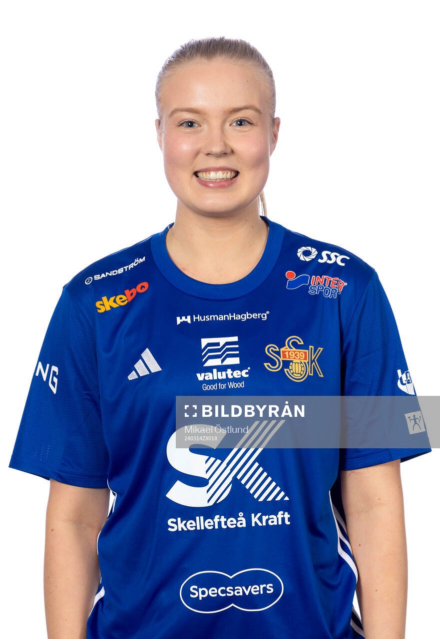 Sunnanås Fanny Wiklund poserar för ett porträtt den 14 mars 2024 i Skellefteå.