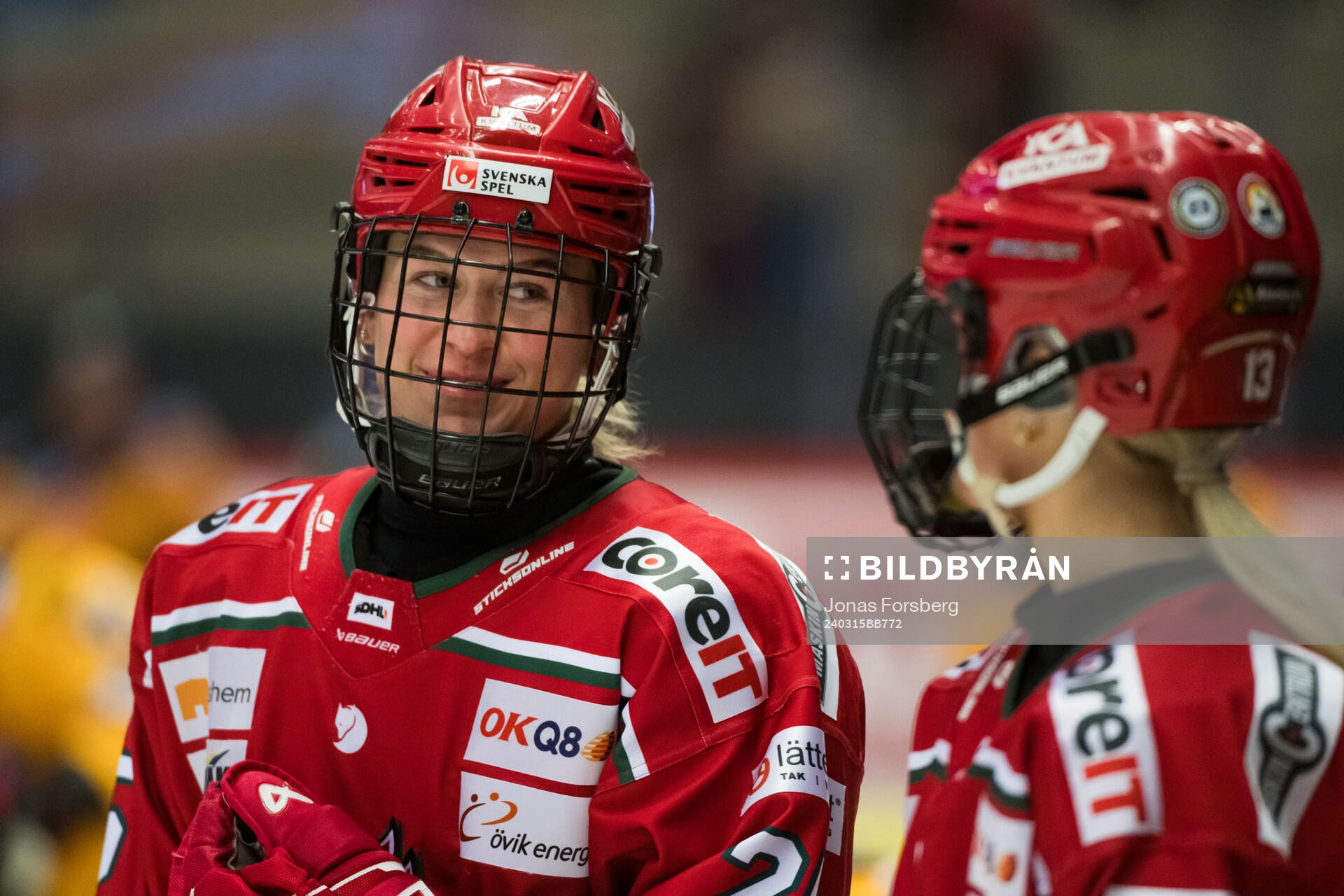 MoDos Maja Grundström innan ishockeymatchen i SDHL mellan