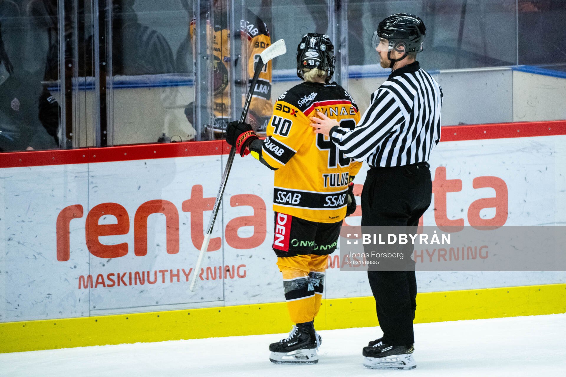Luleås Noora Tulus blir utvisad