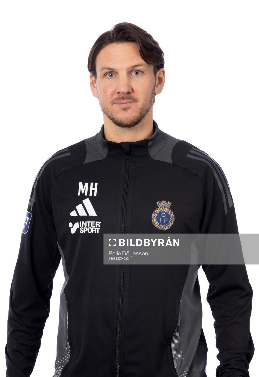 Gefles assisterande tränare Mattias Hall poserar för ett porträtt den 15 mars 2024 i Gävle.