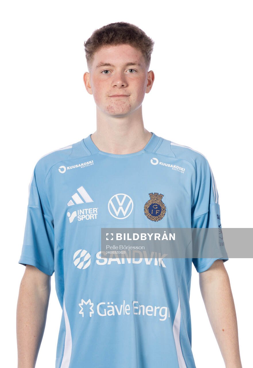 Gefles Izak Ädel poserar för ett porträtt den 15 mars 2024 i Gävle.