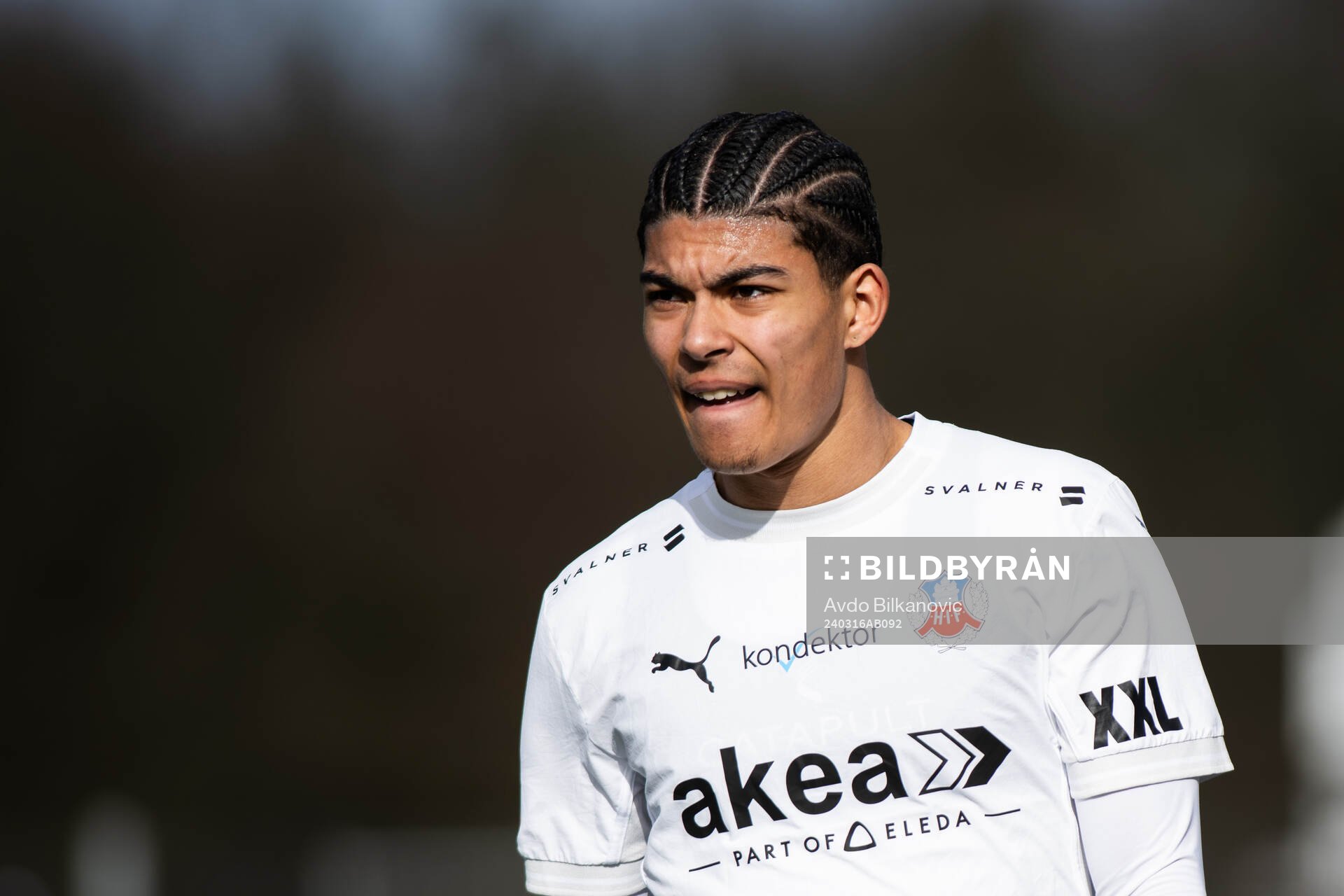Helsingborgs Milan Silva Rasmussen under fotbollsmatchen i träningsmatchen mellan Helsingborg och Falkenberg den 16 mars 2024 i Helsingborg.