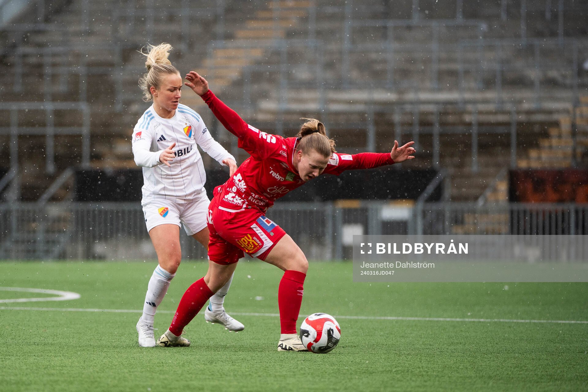 Djurgårdens Tove Almqvist och Inka Sarjanoja