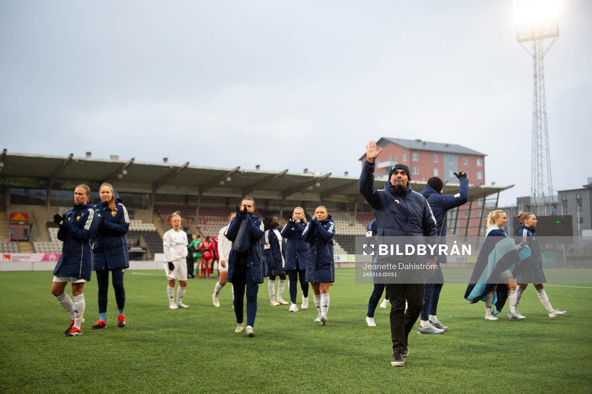 Djurgårdens tränare Marcelo Fernandez tackar deras