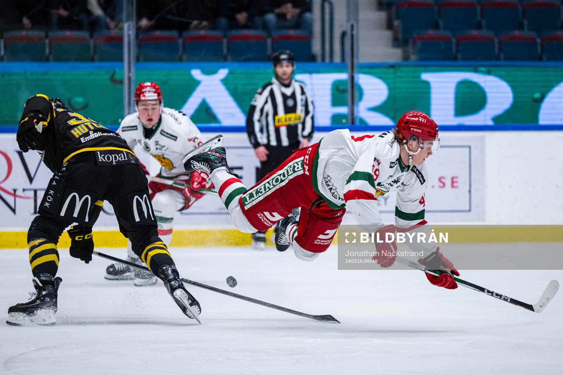 AIKs Dennis Good Bogg och Moras Noah Steen
