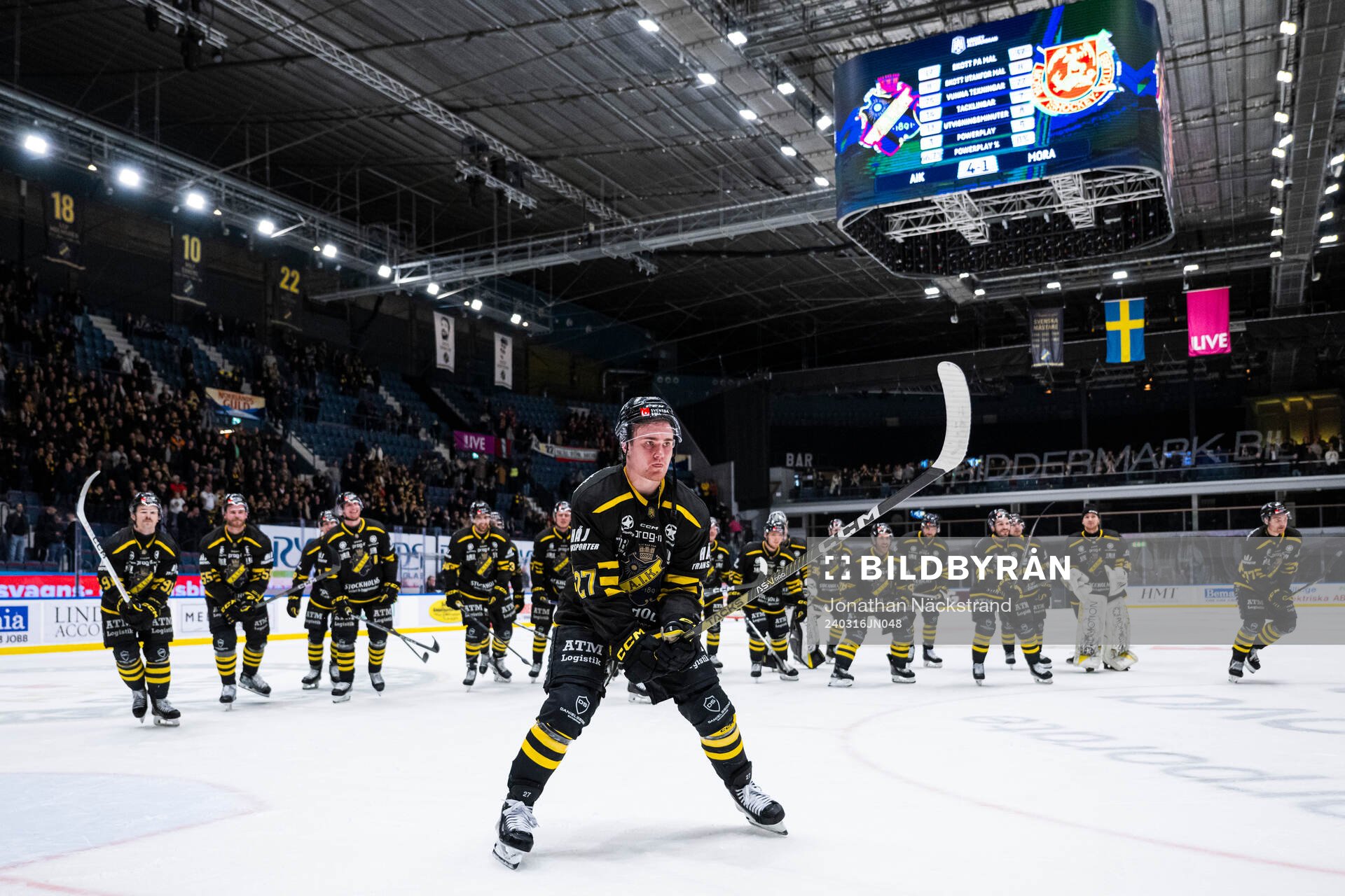 AIKs Christoffer Björk jublar