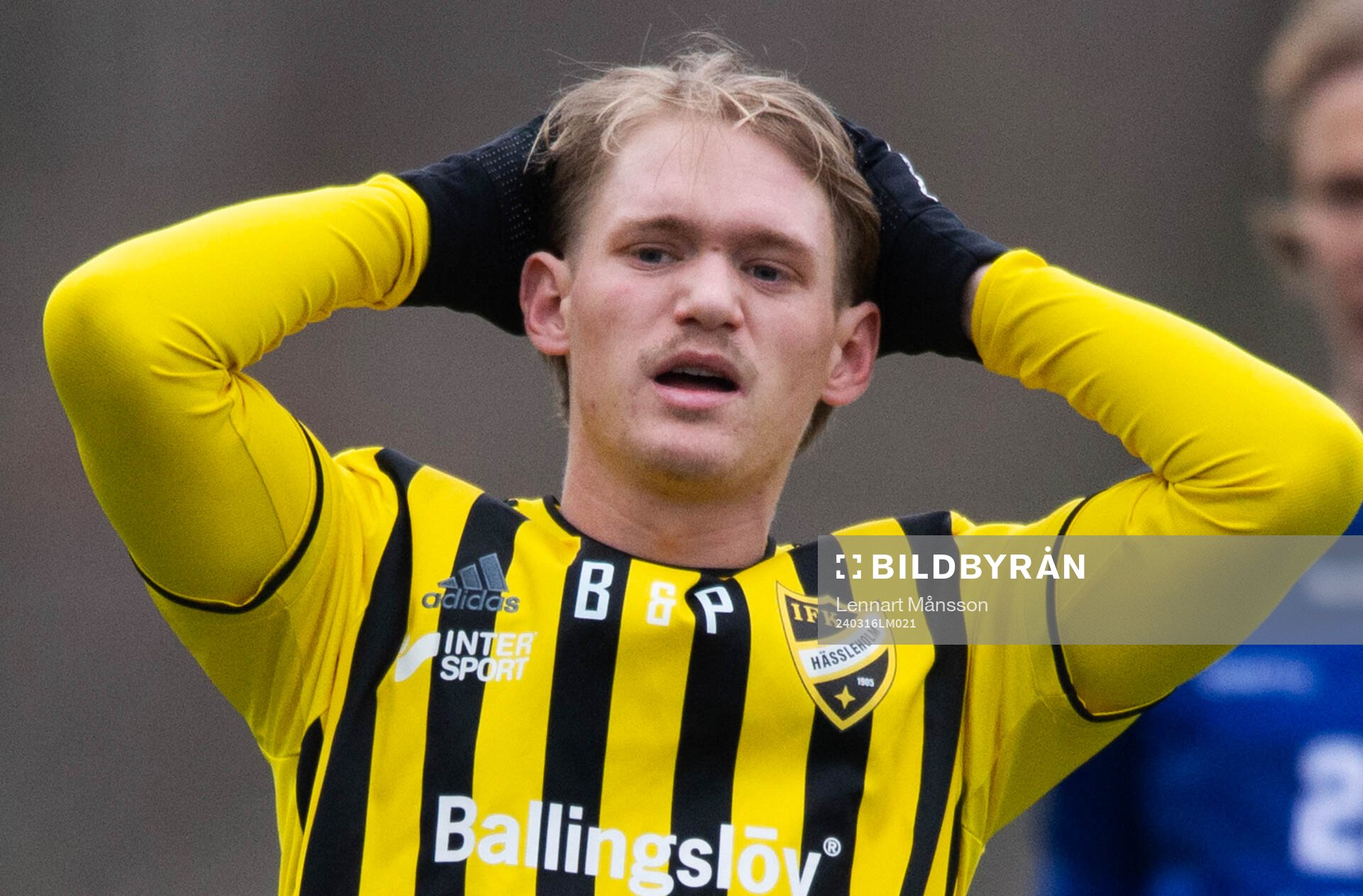 IFK Hässleholms Kasper Månsson i träningsmatchen mellan IFK Hässleholm och Hovshaga i Hässleholm 16 mars 2024.