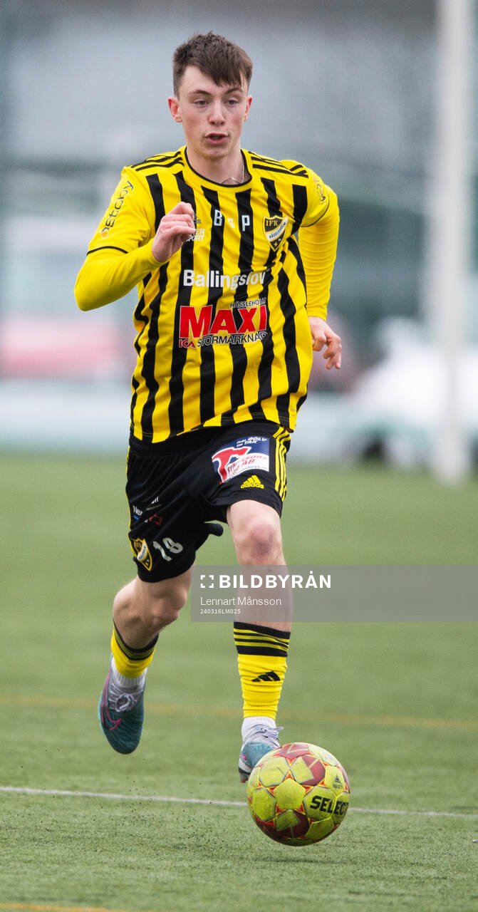 IFK Hässleholms Gustav Persson  i träningsmatchen mellan