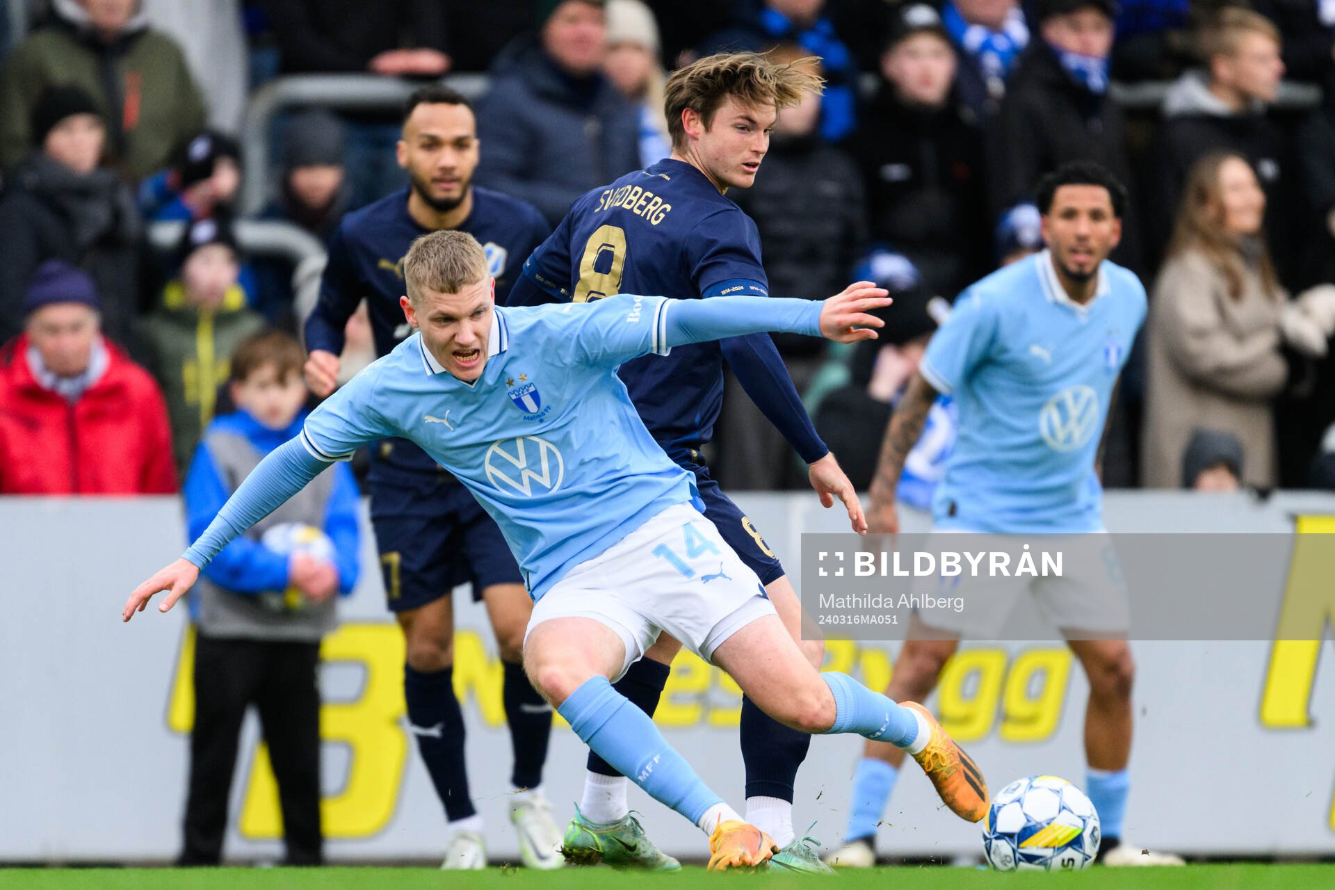 Malmö FFs Sebastian Jörgensen  och Halmstads Jonathan