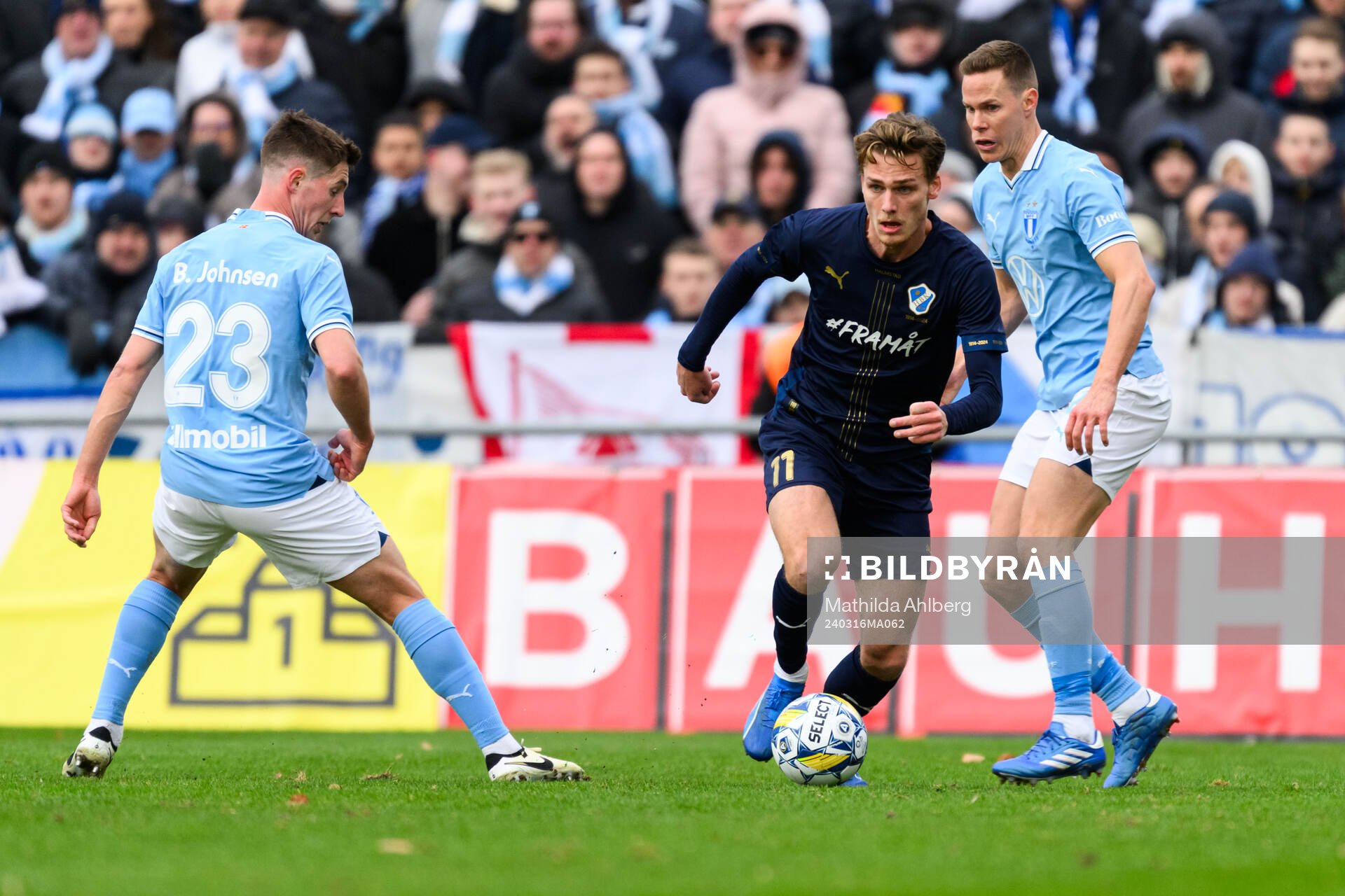 Malmö FFs Lasse Berg Johnsen och Halmstads Villiam Granath