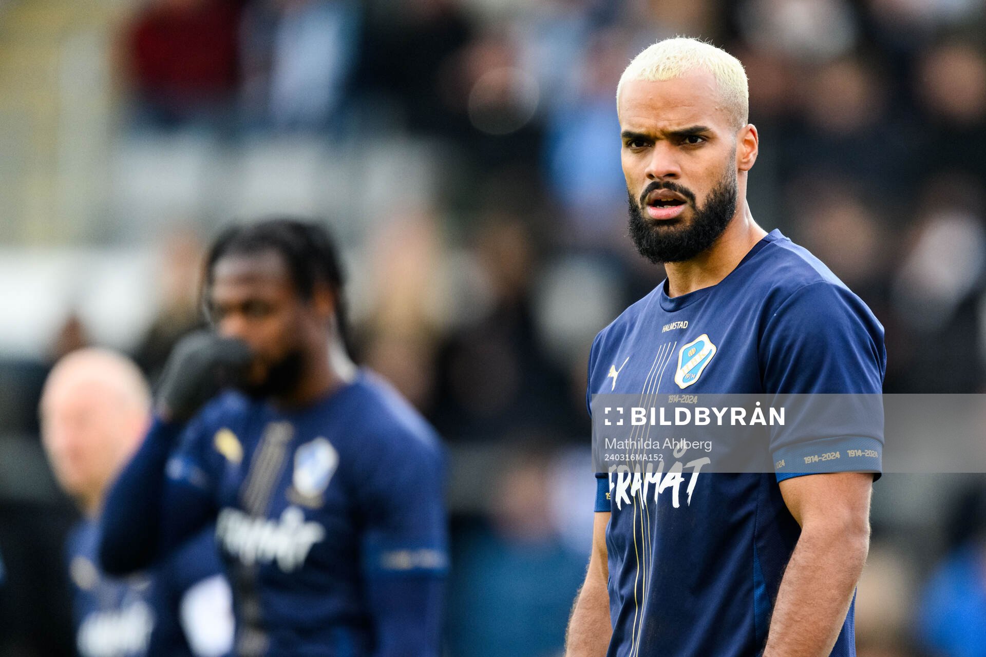 Halmstads Phil Ofosu-Ayeh under semifinalen i Svenska Cupen mellan Halmstad och Malmö FF den 16 mars 2024 i Halmstad. 