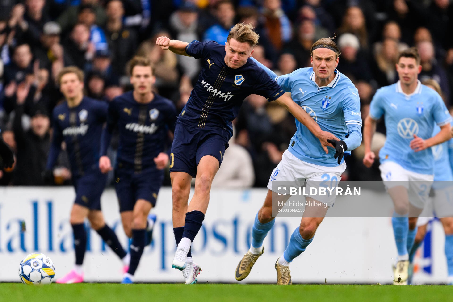 Halmstads Albin Ahlstrand och Malmö FFs Erik Botheim