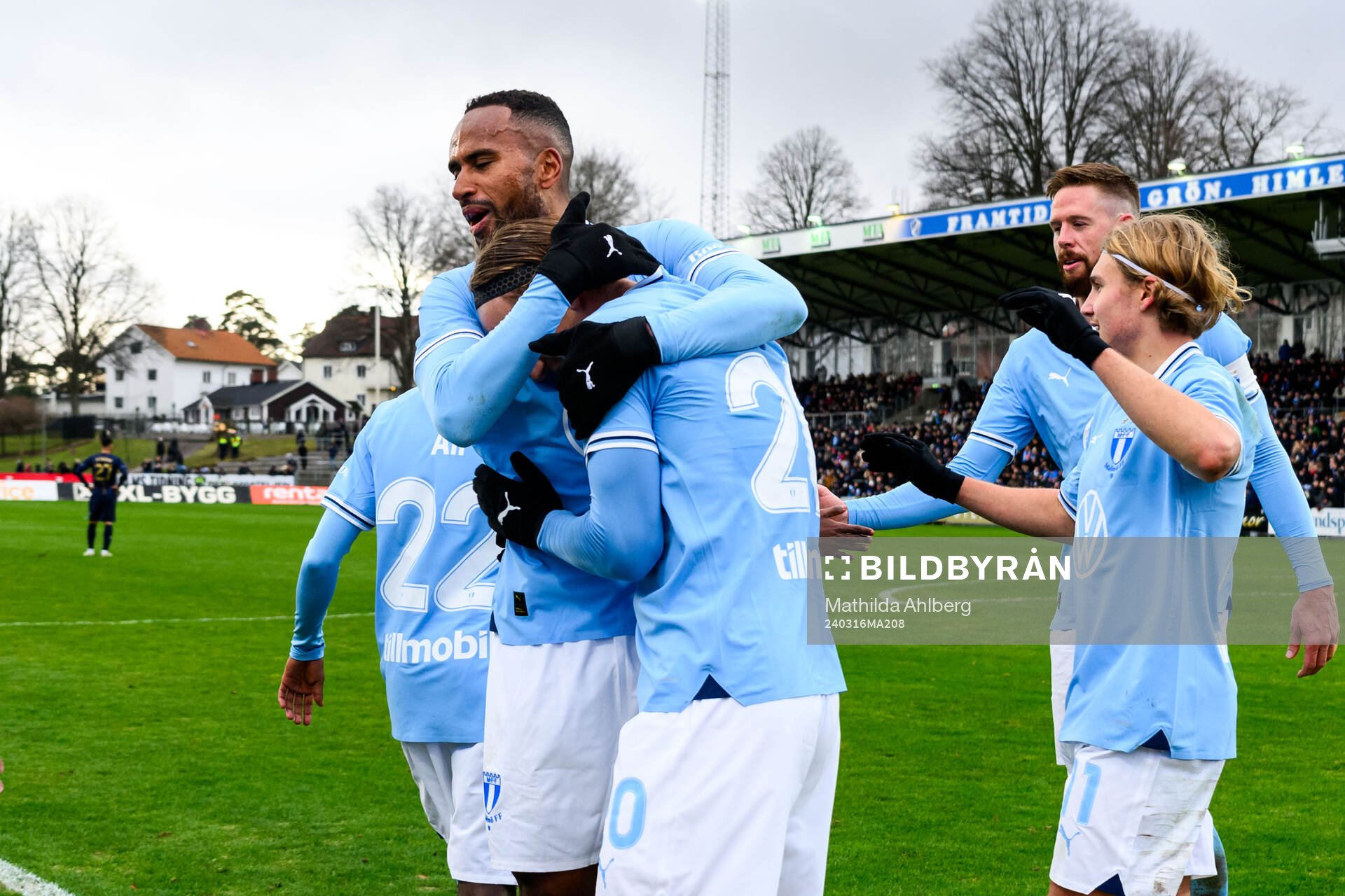 Malmö FFs Isaac Kiese Thelin och Erik Botheim jublar