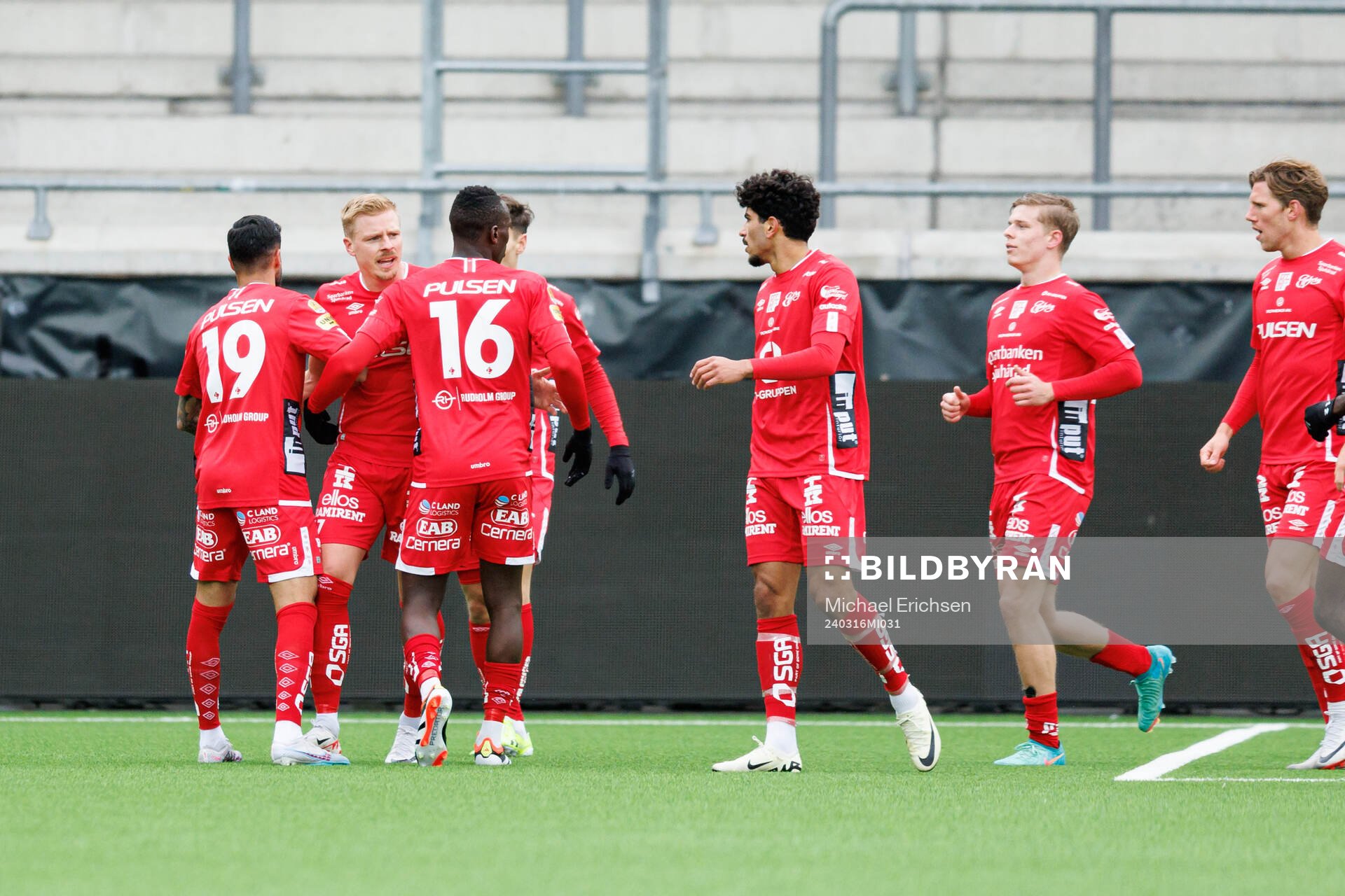 Elfsborgs Per Frick jublar efter 1-2 under träningsmatchen i fotboll mellan BK Häcken och Elfsborg den 16 mars 2024 i Göteborg. 