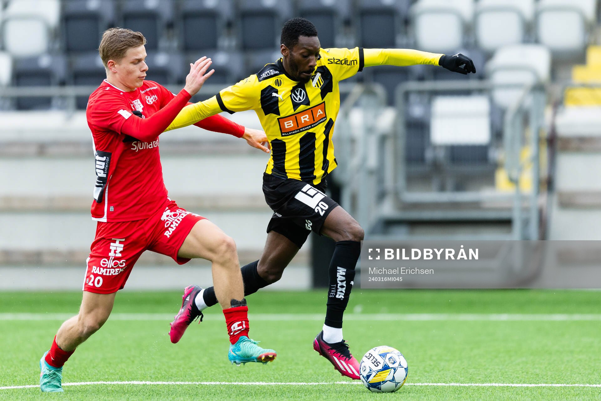 Elfsborgs Gottfrid Rapp och Häckens Blair Sebastian Turgott