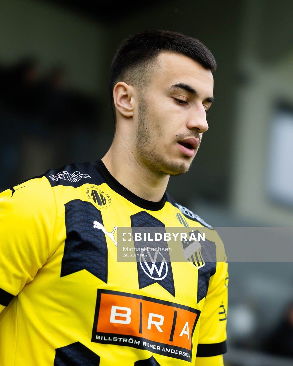 Häckens Srdjan Hrstic innan träningsmatchen i fotboll mellan BK Häcken och Elfsborg den 16 mars 2024 i Göteborg. 