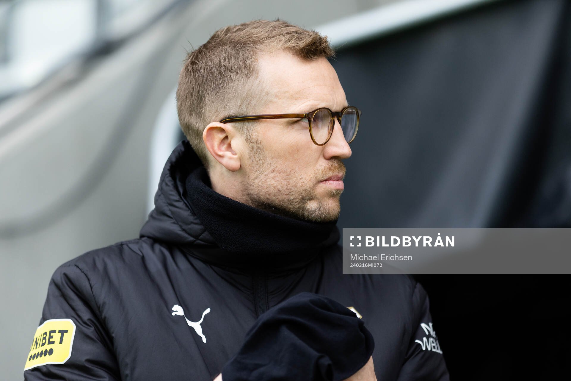 Häckens assisterande tränare Rasmus Lindgren innan