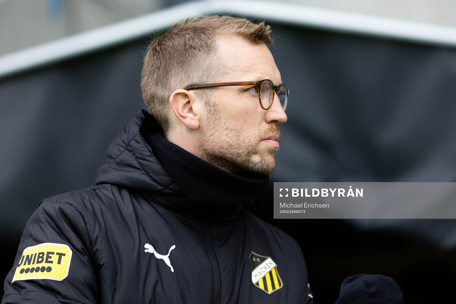Häckens assisterande tränare Rasmus Lindgren innan