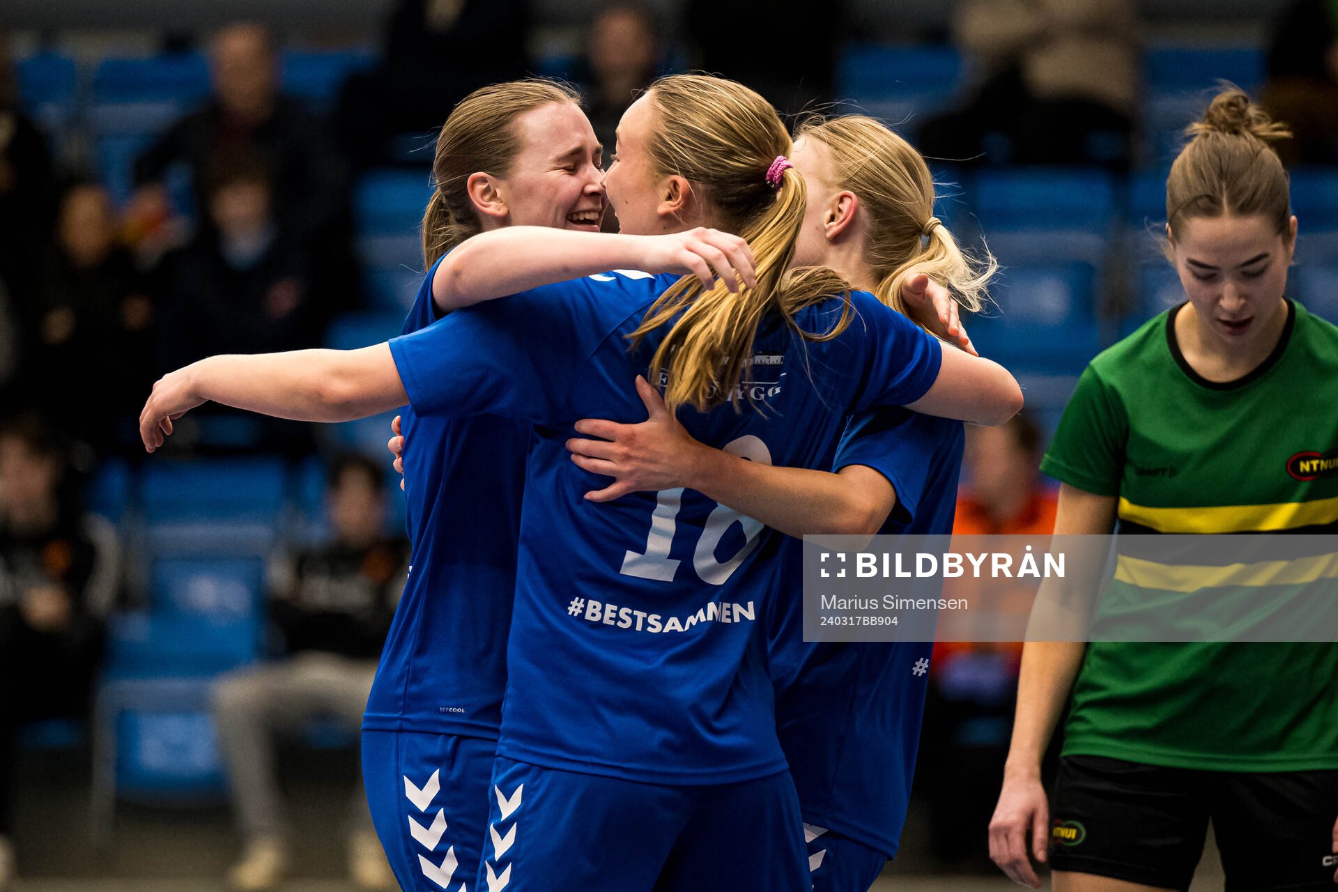 Mari Kristine Vik of Tiller celebrates