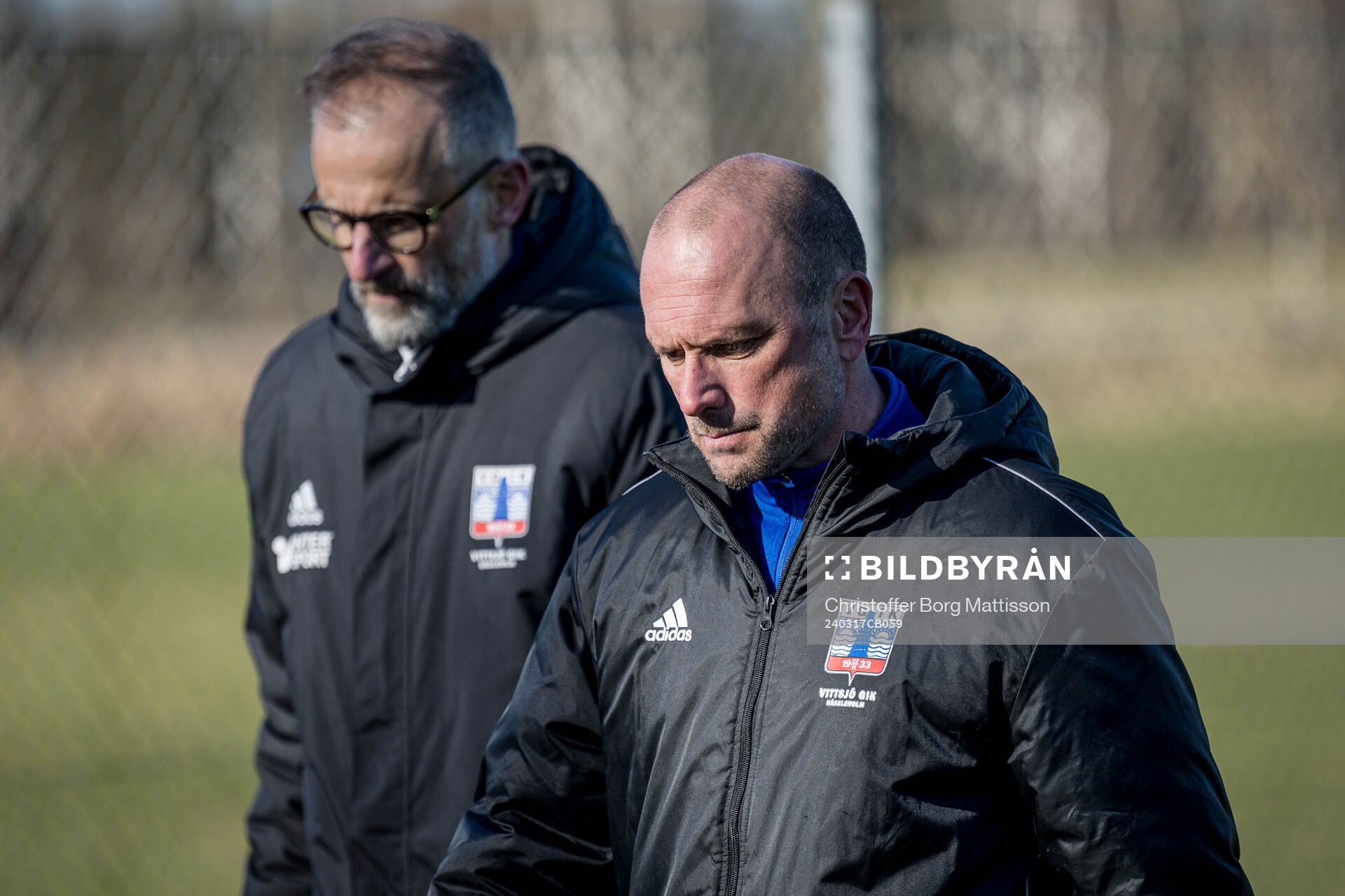Vittsjös tränare Jonas Axeldal under fotbollsmatchen i Svenska Cupen mellan Vittsjö och FC Rosengård den 17 mars 2024 i Sösdala.