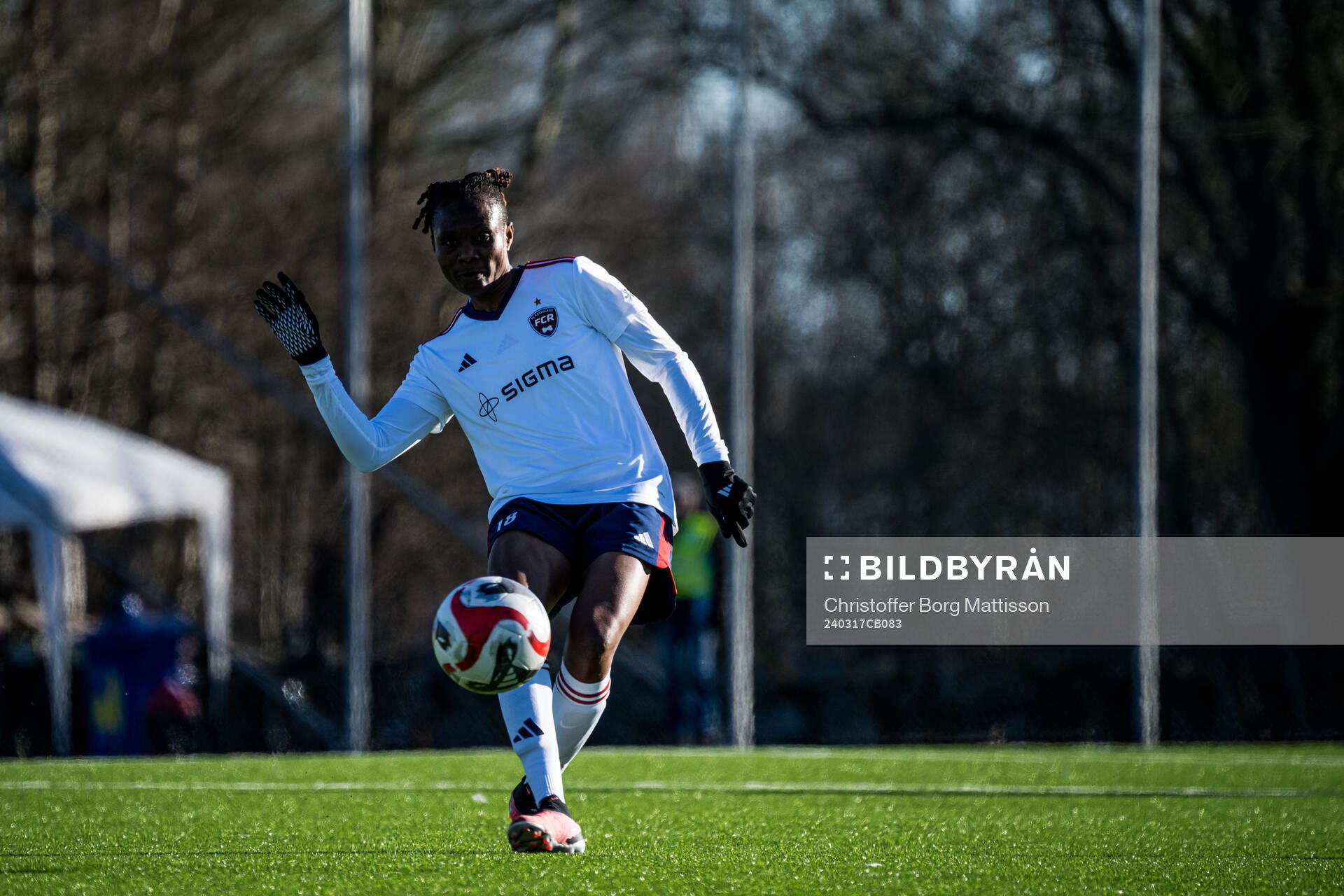 FC Rosengårds Halimatu Ibrahim Ayinde under fotbollsmatchen i Svenska Cupen mellan Vittsjö och FC Rosengård den 17 mars 2024 i Sösdala.