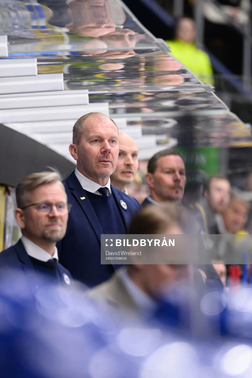 HV71s huvudtränare Johan Lindbom