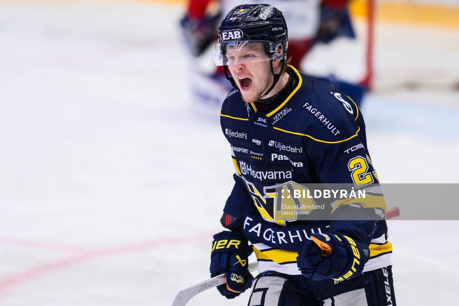 HV71s Åke Stakkestad jublar