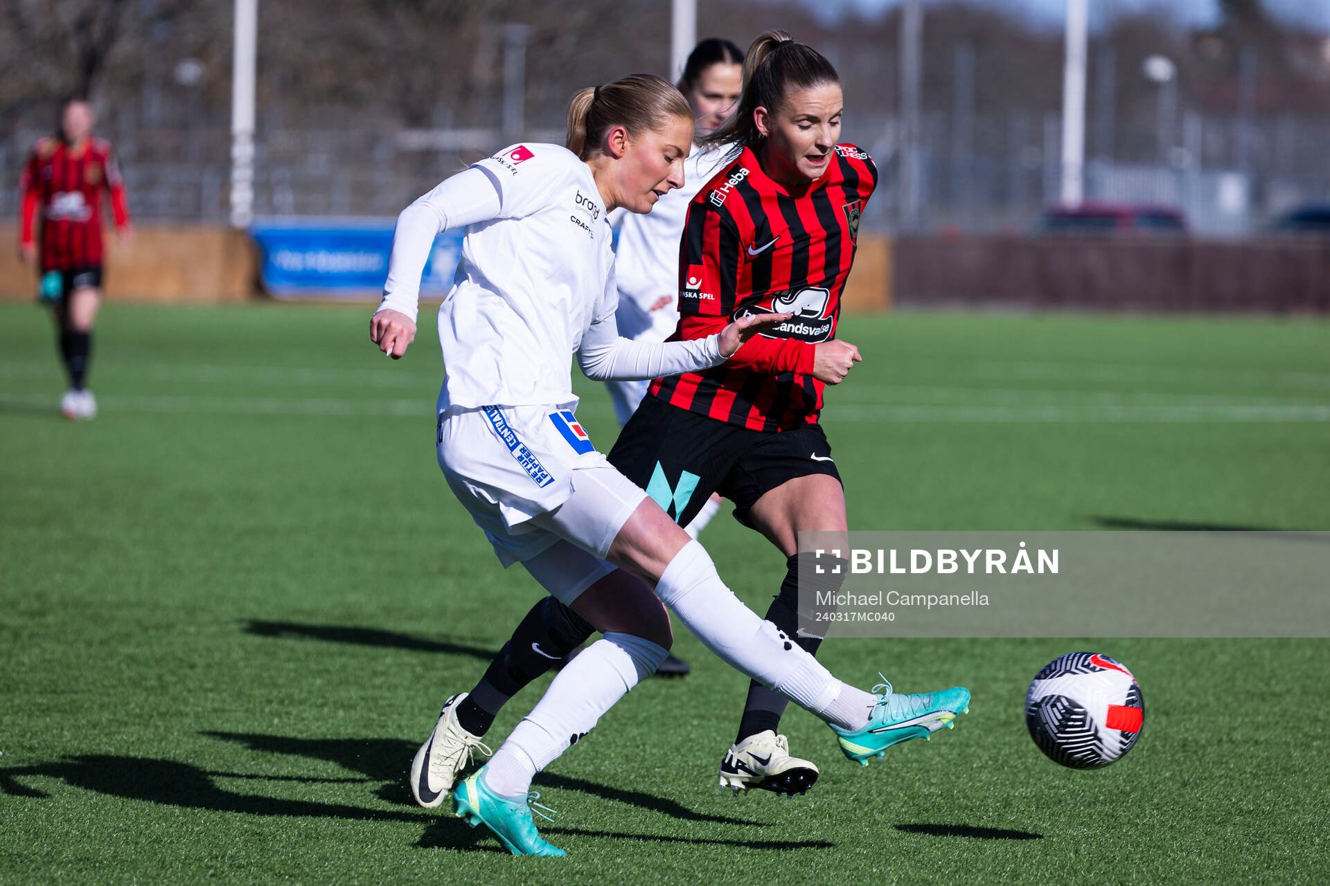 IK Uppsalas Josefin Baudou och Brommapojkarnas Ellinor