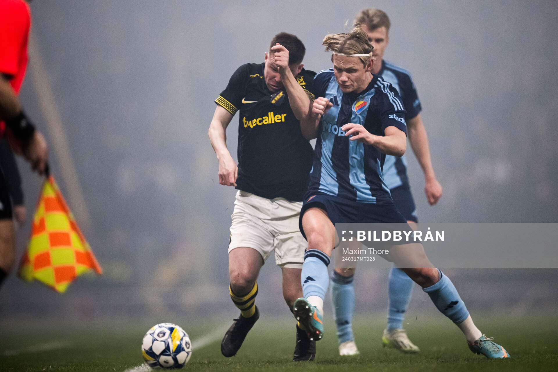 AIKs Mads Døhr Thychosen och Djurgårdens Tobias Gulliksen