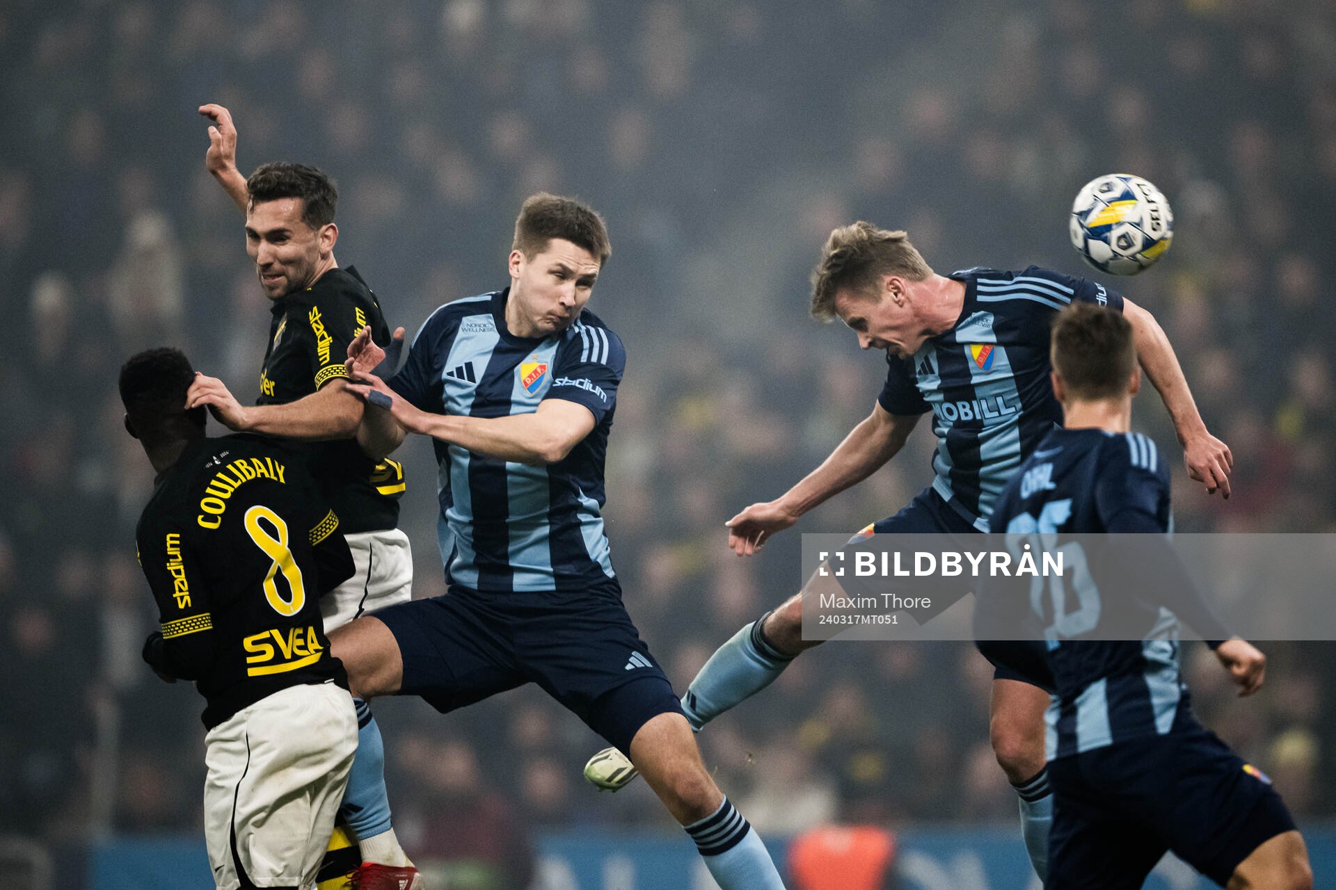 Djurgårdens Samuel Dahl och Rasmus Schuller mot AIKs