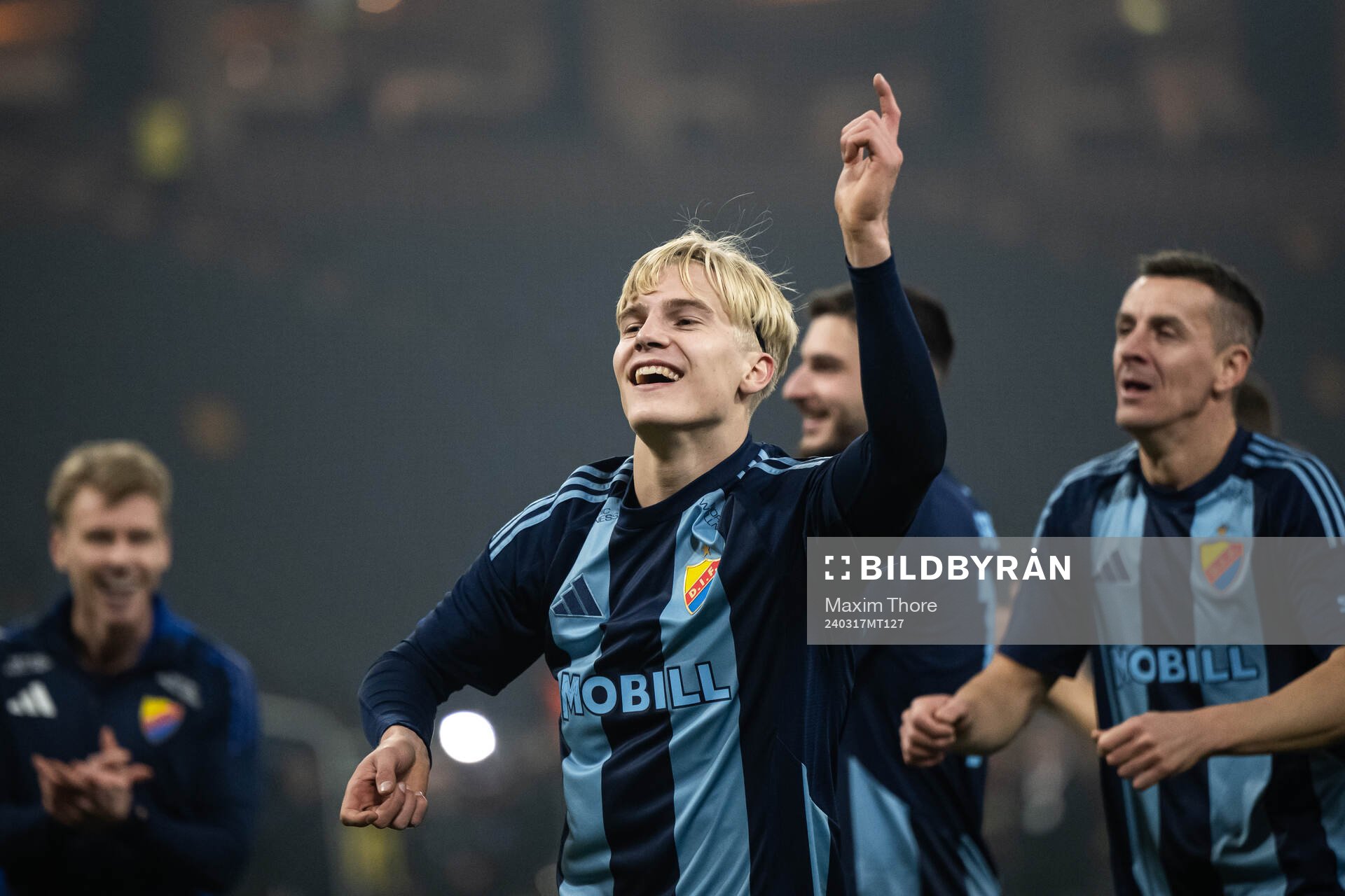 Djurgårdens Lucas Bergvall jublar