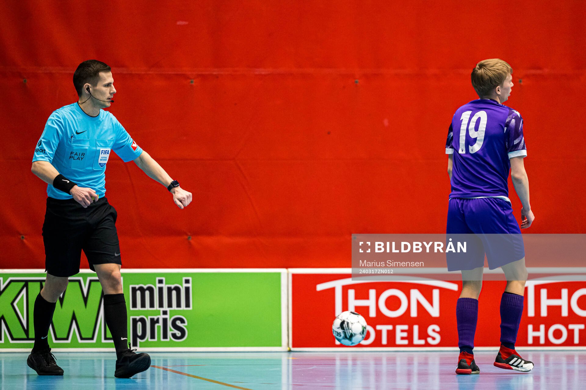 Referee