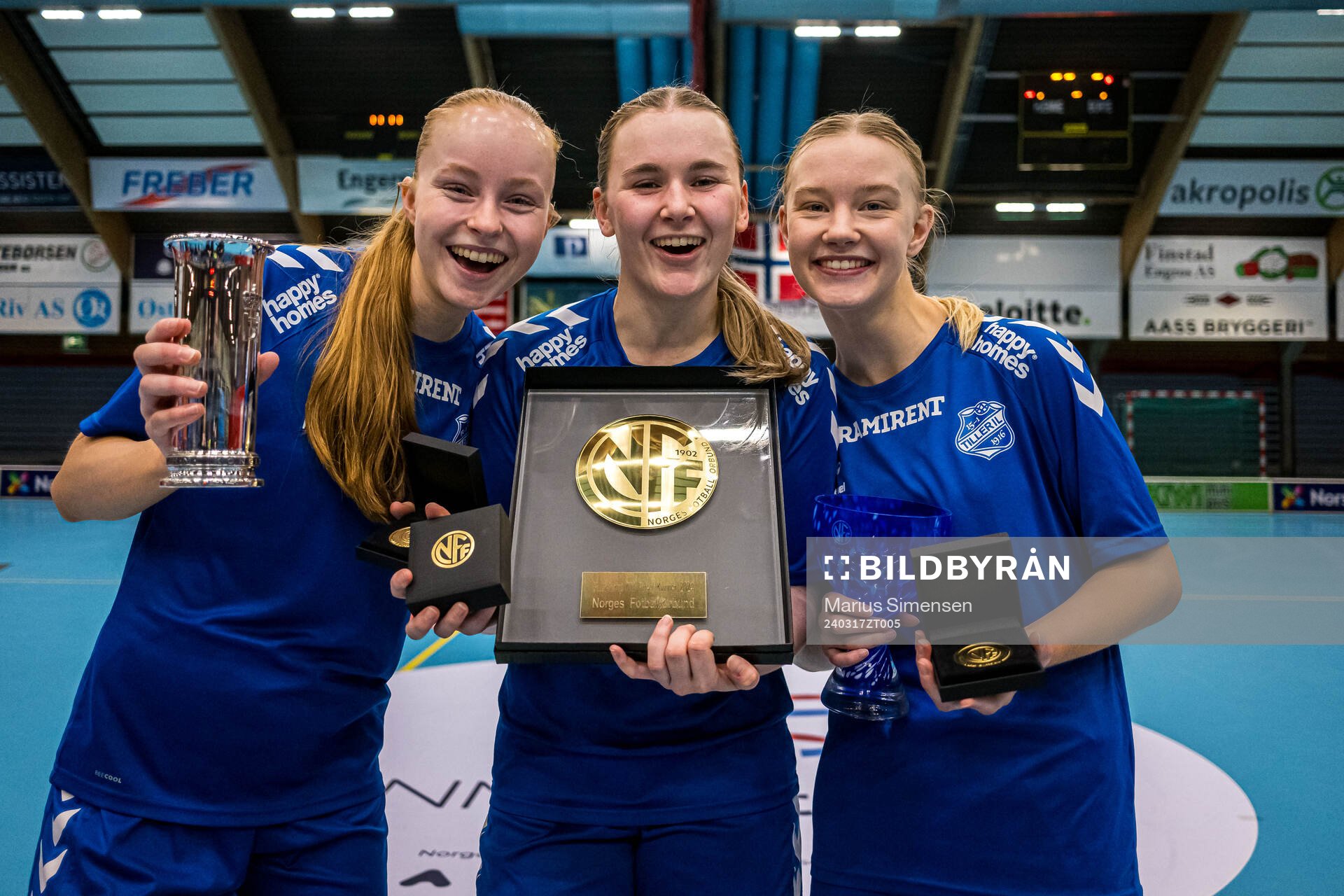 Marie Methi, Vilde Bjørgård Kristiansen and Mari Kristine
