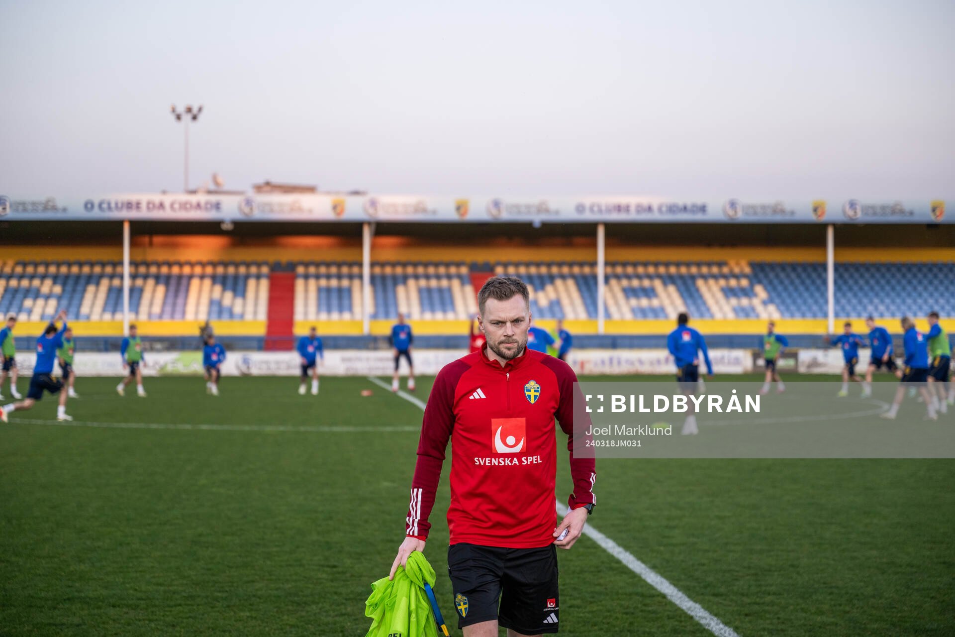 Assistant coach Sebastian Larsson of the Swedish men's