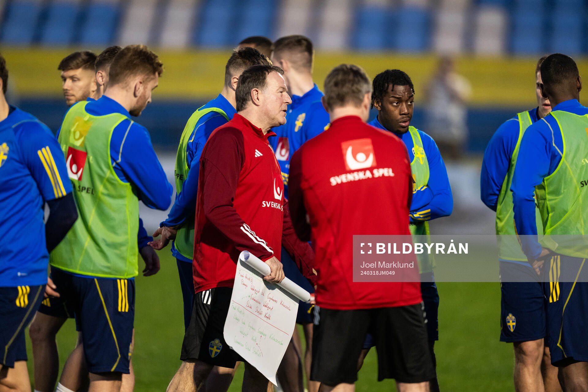 Assistant coach Remy Reijnierse of the Swedish men's national football team carrying a paper during a training session on March 18, 2024 in Porto. 