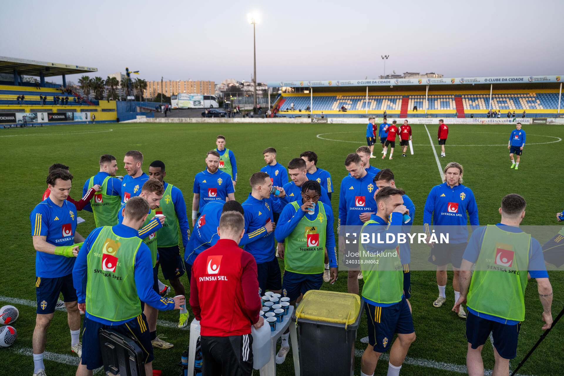 Anthony Elanga and team mates of the Swedish men's national