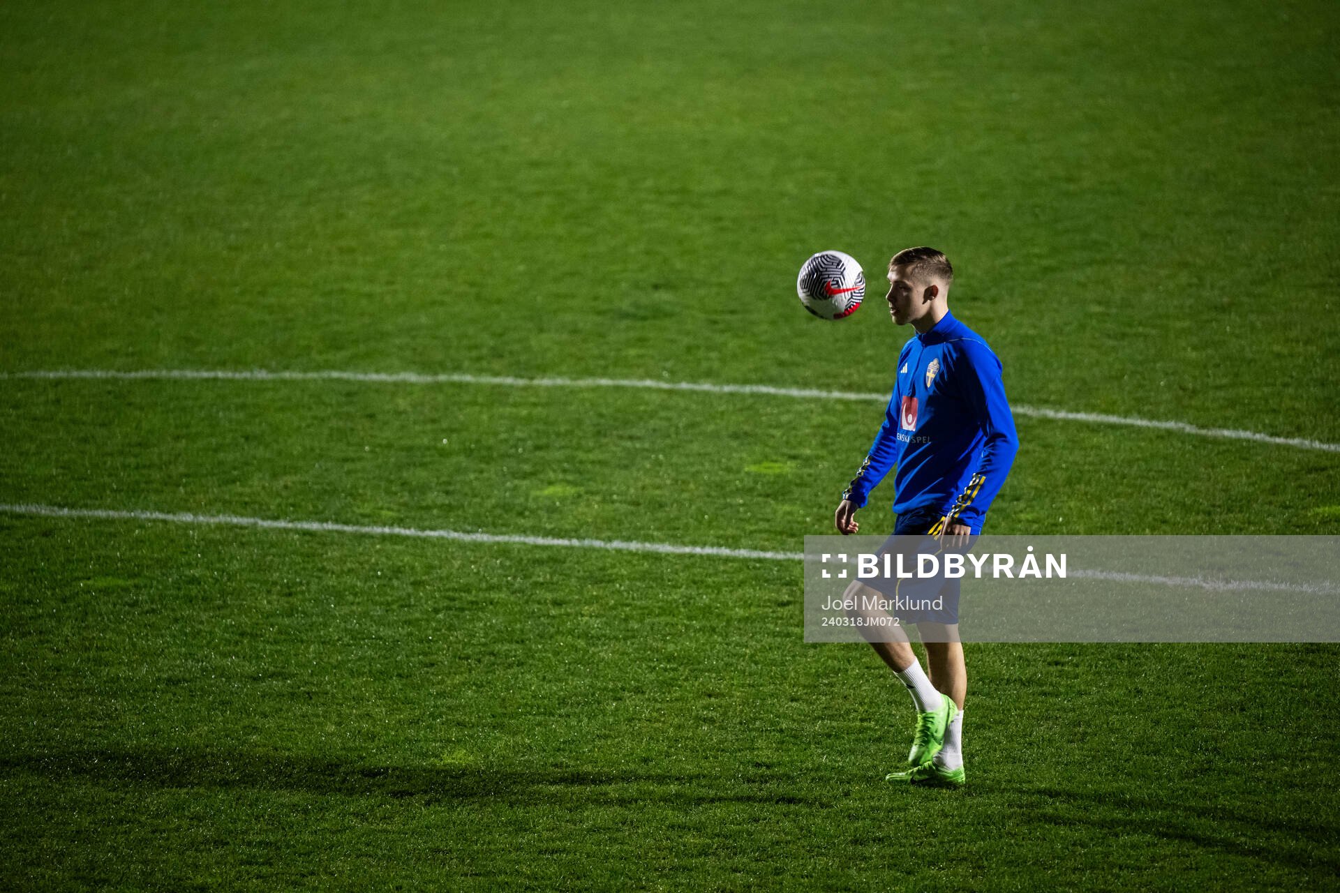 Jacob Ondrejka of the Swedish men's national football team during a training session on March 18, 2024 in Porto. 